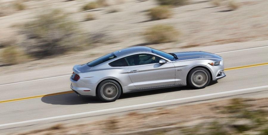  Ford Mustang GT 2015 года  (фото 45 из 93)